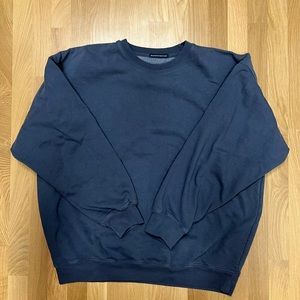 Brandy Melville crewneck sweatshirt in excellent condition!